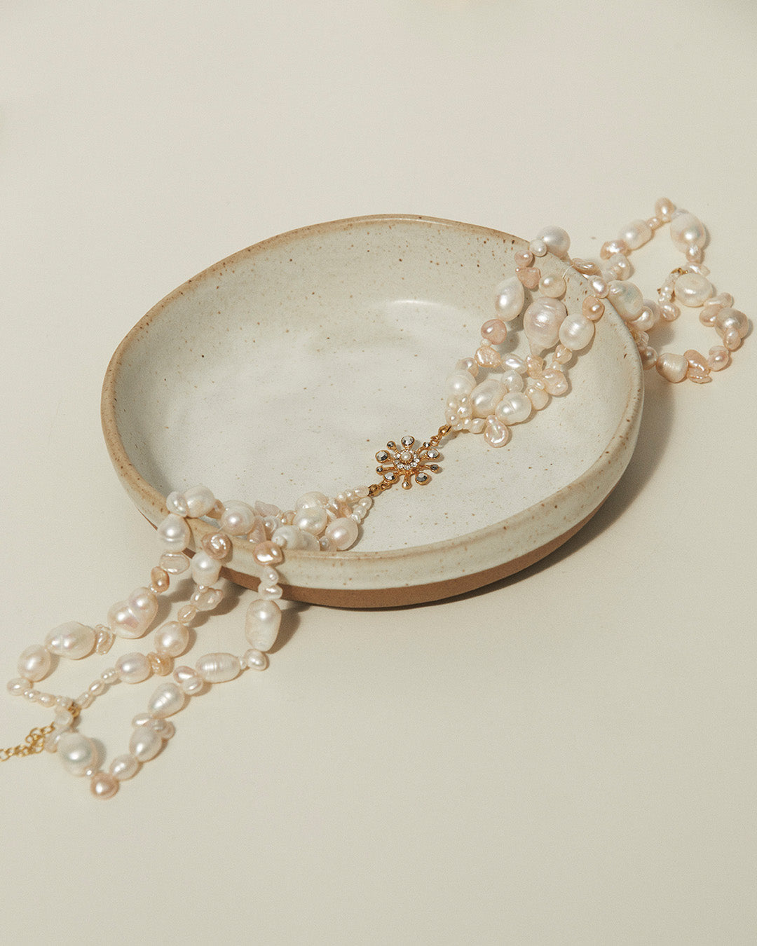 Chaos Pearl Choker