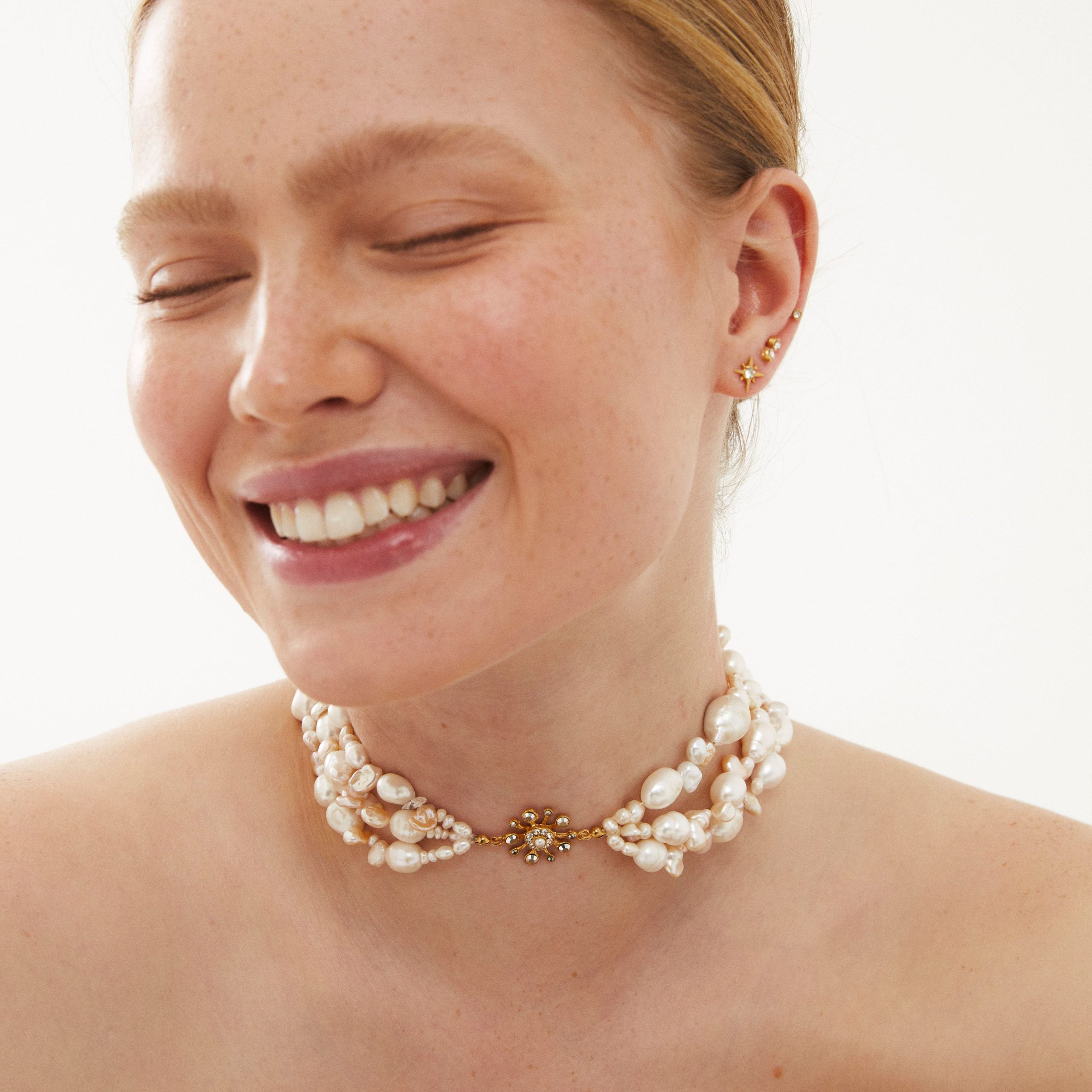 Chaos Pearl Choker