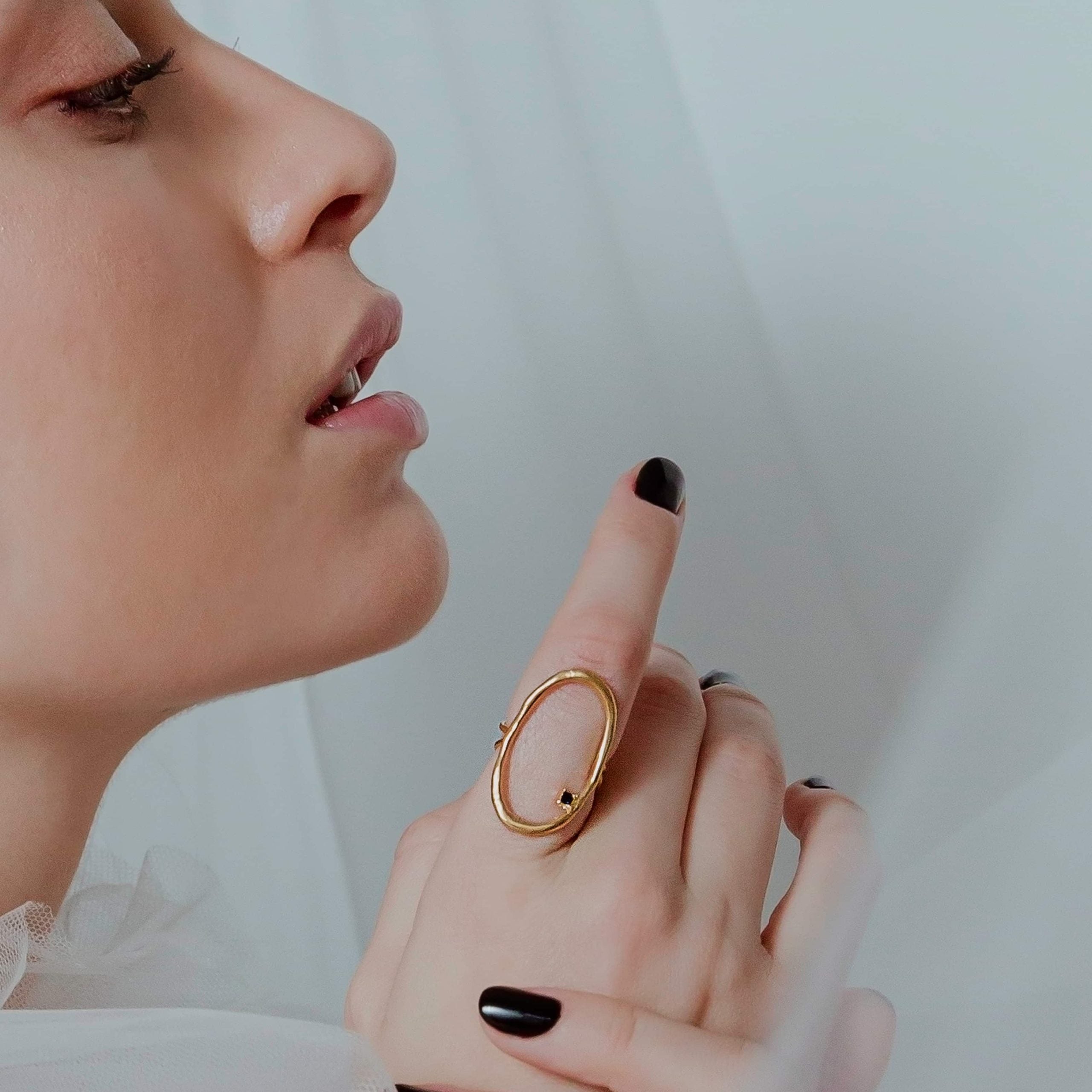 Oval Ring