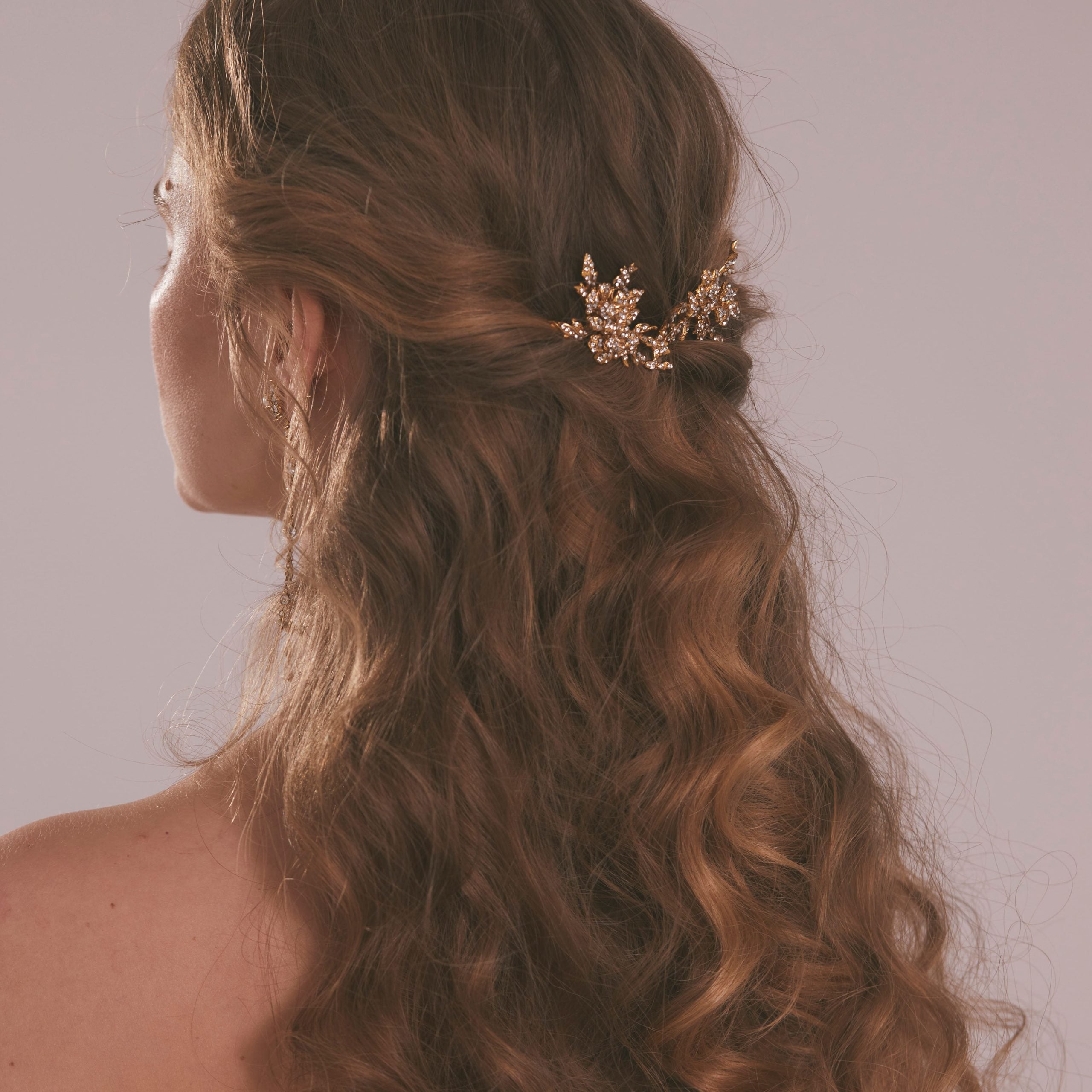Peina Corsage